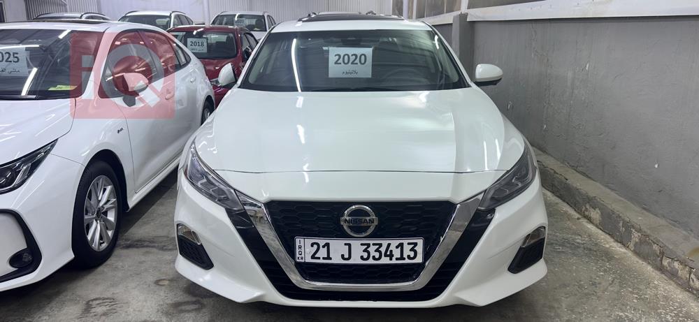 نيسان ألتيما